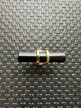 Load image into Gallery viewer, Black &amp; Gold Pull LBM-8
